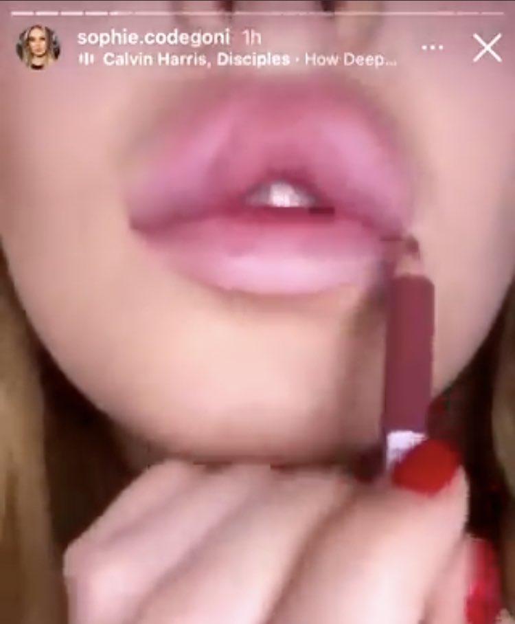 paneetrash's tweet photo. Fermate il chirurgo di Sophie 😱
#uominiedonne https://t.co/T2vCsKX2kw
