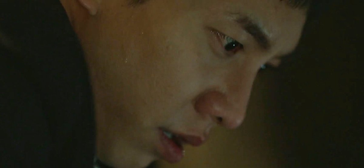 un_troubled_'s tweet photo. look at the difference 🔥 #MouseEp10 perfectly captured Lee SeungGi's acting range 🙌✨

#Mouse #MouseCast #LeeSeungGi #JeongBareum #Bareum #actor #kdrama #actingrange https://t.co/iLdZ3RZOdP
