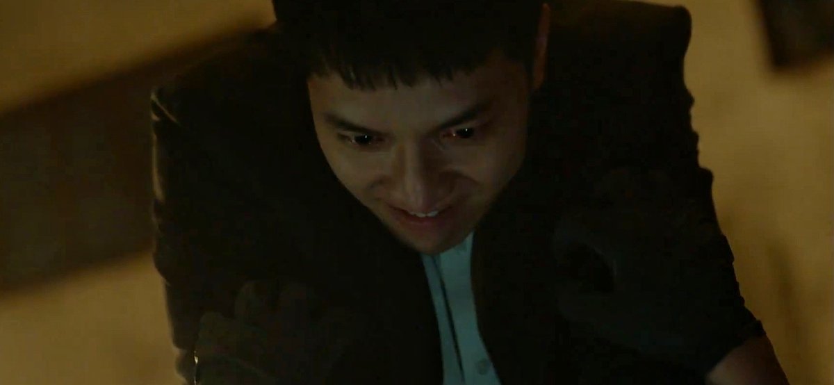 un_troubled_'s tweet photo. look at the difference 🔥 #MouseEp10 perfectly captured Lee SeungGi's acting range 🙌✨

#Mouse #MouseCast #LeeSeungGi #JeongBareum #Bareum #actor #kdrama #actingrange https://t.co/iLdZ3RZOdP