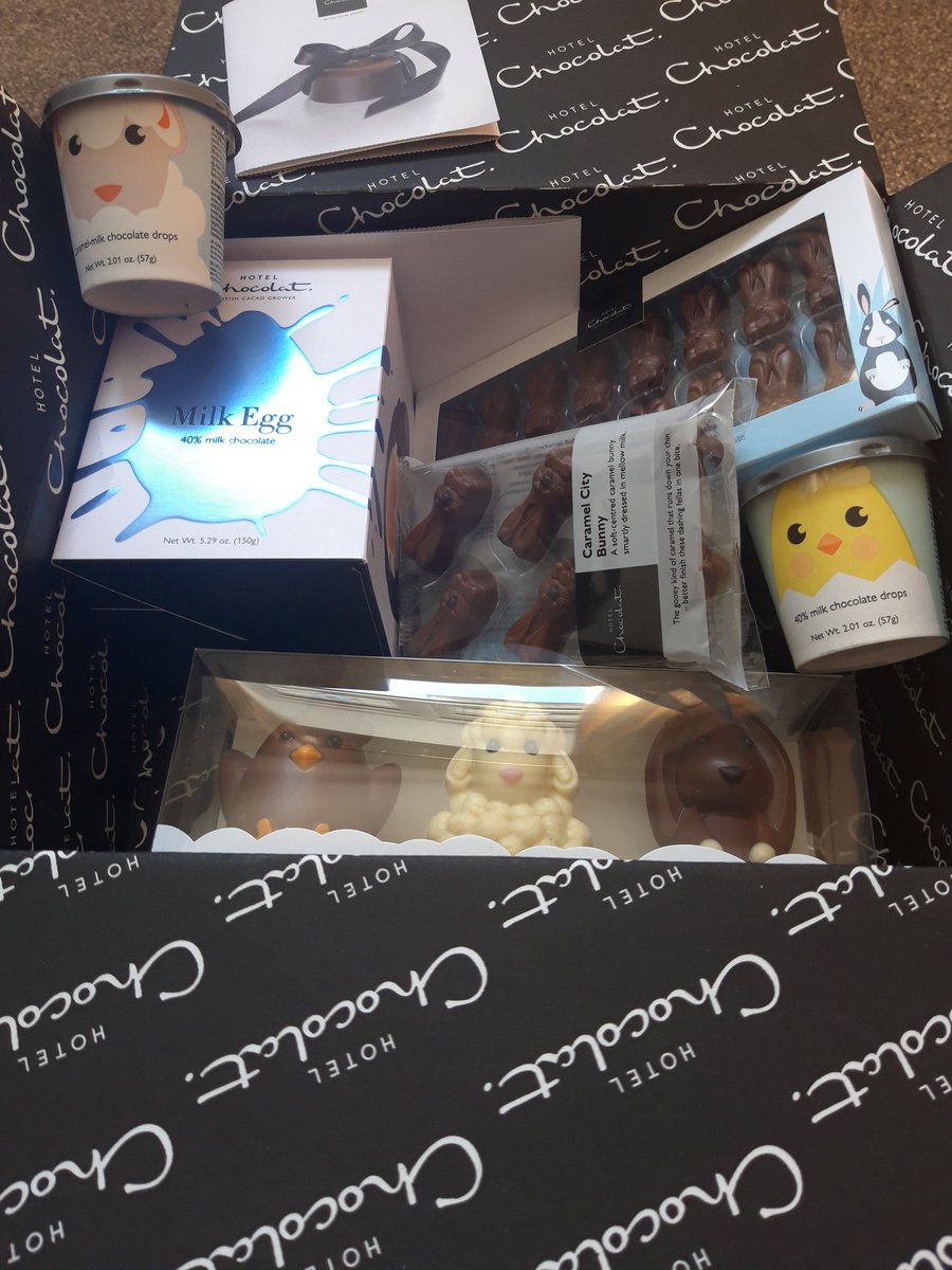 Good Friday means I can finally break into this from @hevRobIM 😋 #HappyEaster #chocolate