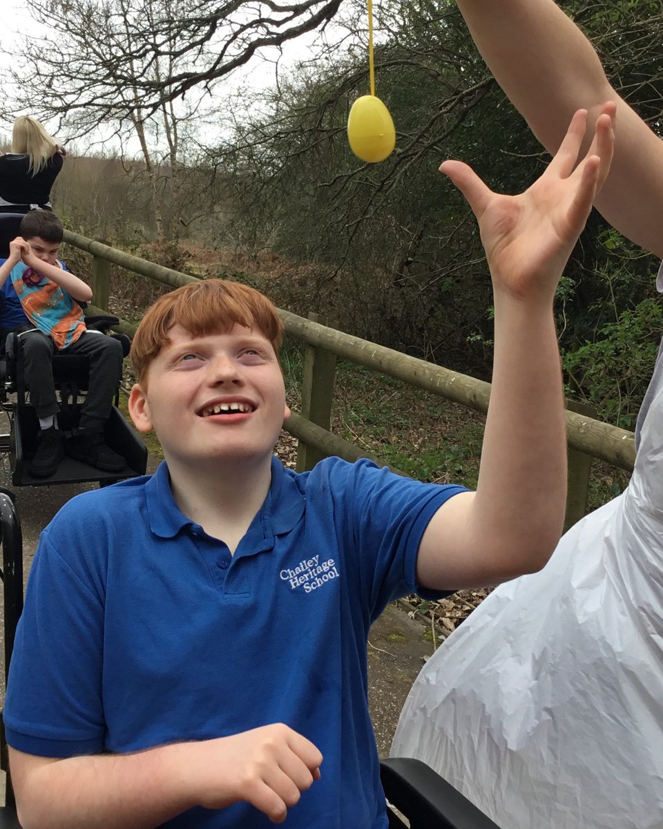 ChaileyHeritage's tweet photo. Earlier this week young people from Oner’s class went to the 'Secret Garden' for an outdoor Easter Egg Hunt. It was such an amazing experience to listen to spring sounds and enjoy the warm weather, while exploring the hanging eggs.

#Easter #SensoryTrail #EasterEggHunt https://t.co/YoiElM0IKx