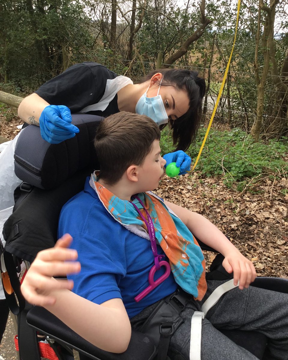 ChaileyHeritage's tweet photo. Earlier this week young people from Oner’s class went to the 'Secret Garden' for an outdoor Easter Egg Hunt. It was such an amazing experience to listen to spring sounds and enjoy the warm weather, while exploring the hanging eggs.

#Easter #SensoryTrail #EasterEggHunt https://t.co/YoiElM0IKx