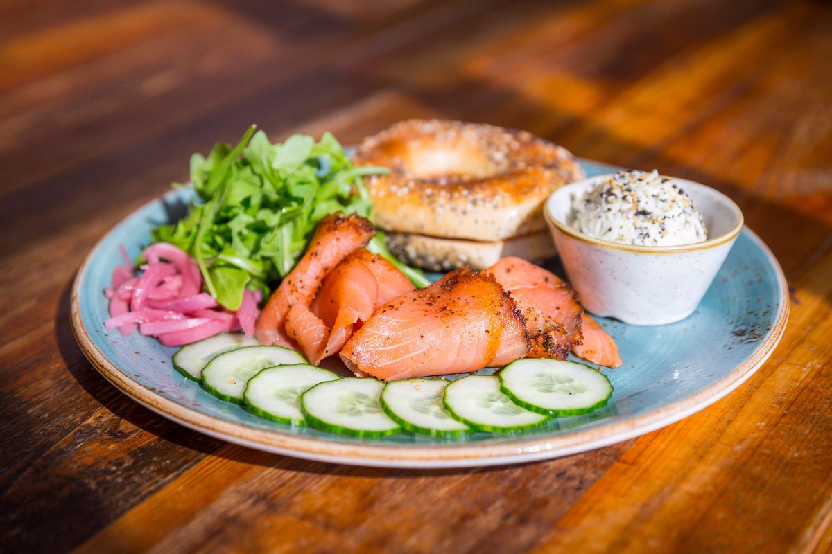 NExemplar's tweet photo. Swipe left to see Chef’s masterpiece. 🥯
Happy Friday! We hope your weekend is everything and more. 

Pictured: Smoked Salmon &amp; Everything Bagel https://t.co/p0XVGALPwI