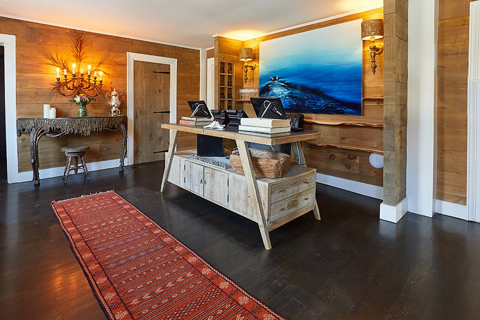 MCPStudioROCKS's tweet photo. We've been busy at the studio. Here is some recent interior website work we did for the newly renovated Boutique Hotel in Westerly RI, Shelter Harbor Inn.
https://t.co/tntoTwGVjT https://t.co/y0WLQ0tmAY