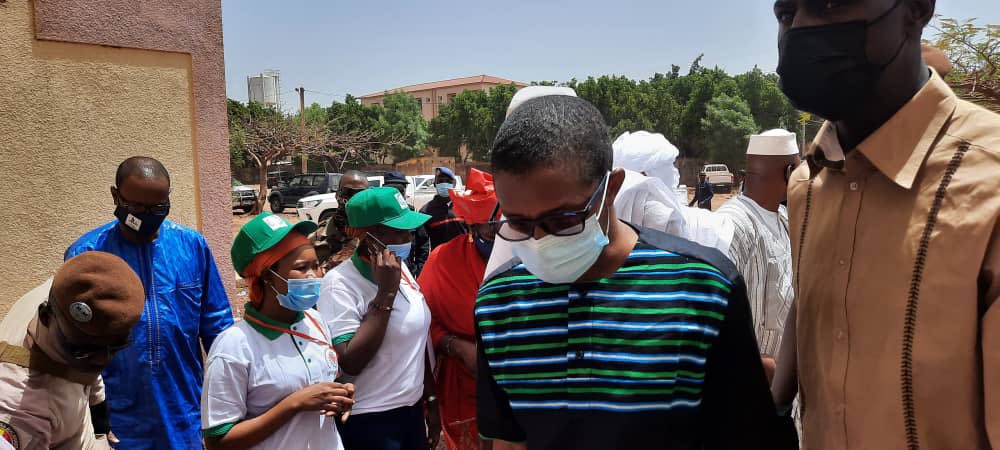 Mfolkecenter's tweet photo. C'est parti pour la journée annuelle de la filière #anacarde à Sikasso. Elle continue jusqu'à demain samedi, 3 avril 2021. A cause de la situation Covid 19, l'accès à la salle a été limitée.
#iprofam @itogolanyetaa https://t.co/4ZIk9I8Xr9