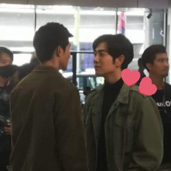 monettesye's tweet photo. CRYING OVER HOW TIAN STILL HAS PHU'S JACKET EVEN AFTER TWO YEARS HAD PASSED 

THE ATTACHMENT 🤧

#1000starsFinale
#ATOTS
#PhuTian https://t.co/umqYvEmhdP