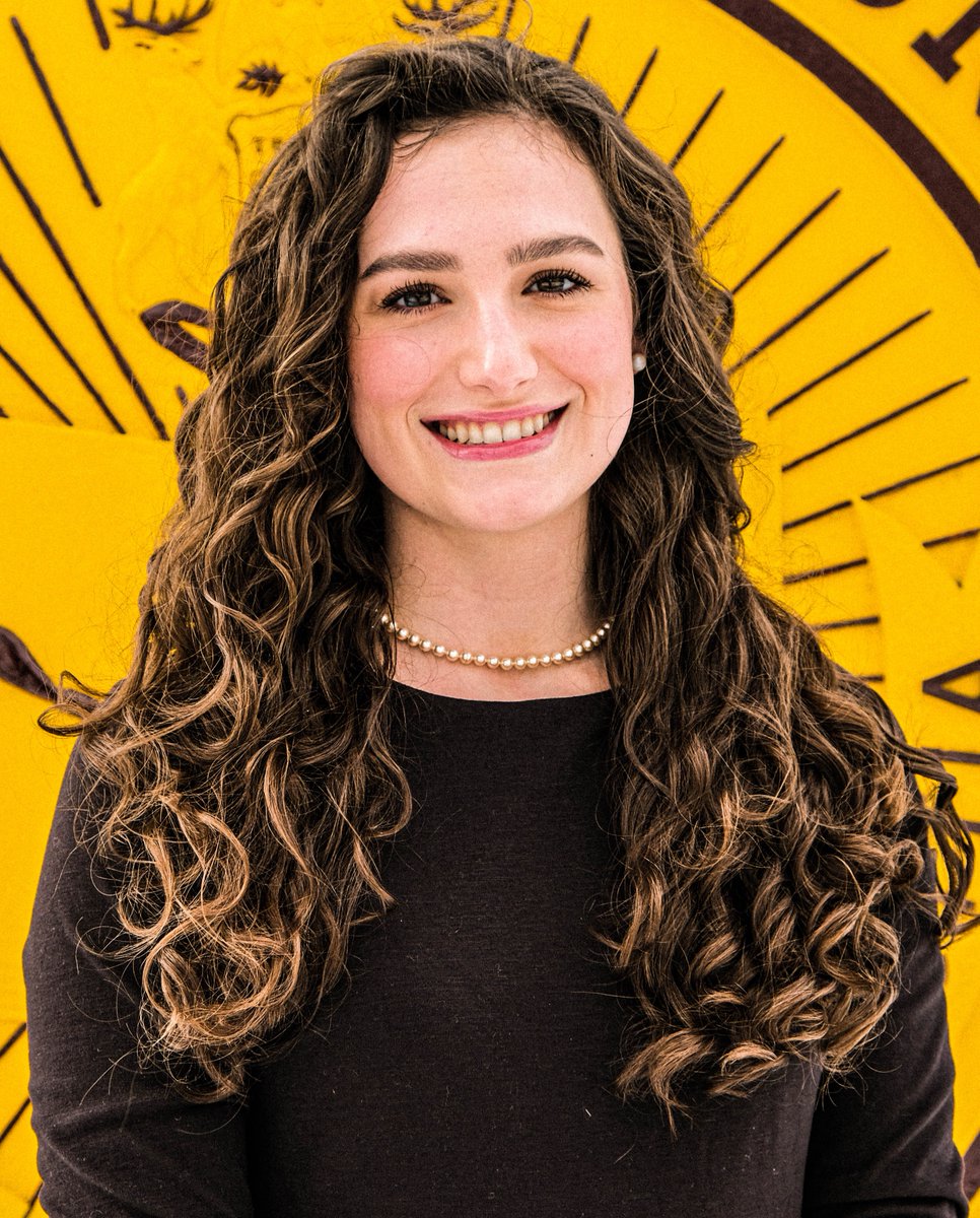 cmichSE's tweet photo. "Chloe is an outstanding Biomedical Sciences major," said Jennifer Schisa, Bio faculty member. Chloe has been selected to receive a prestigious Goldwater Scholarship. Congratulation Chloe and Fire Up Chips! https://t.co/rg5p11ezPF #CmichSE #CmichBIO #LifeAtCentral https://t.co/fMY17lNJti