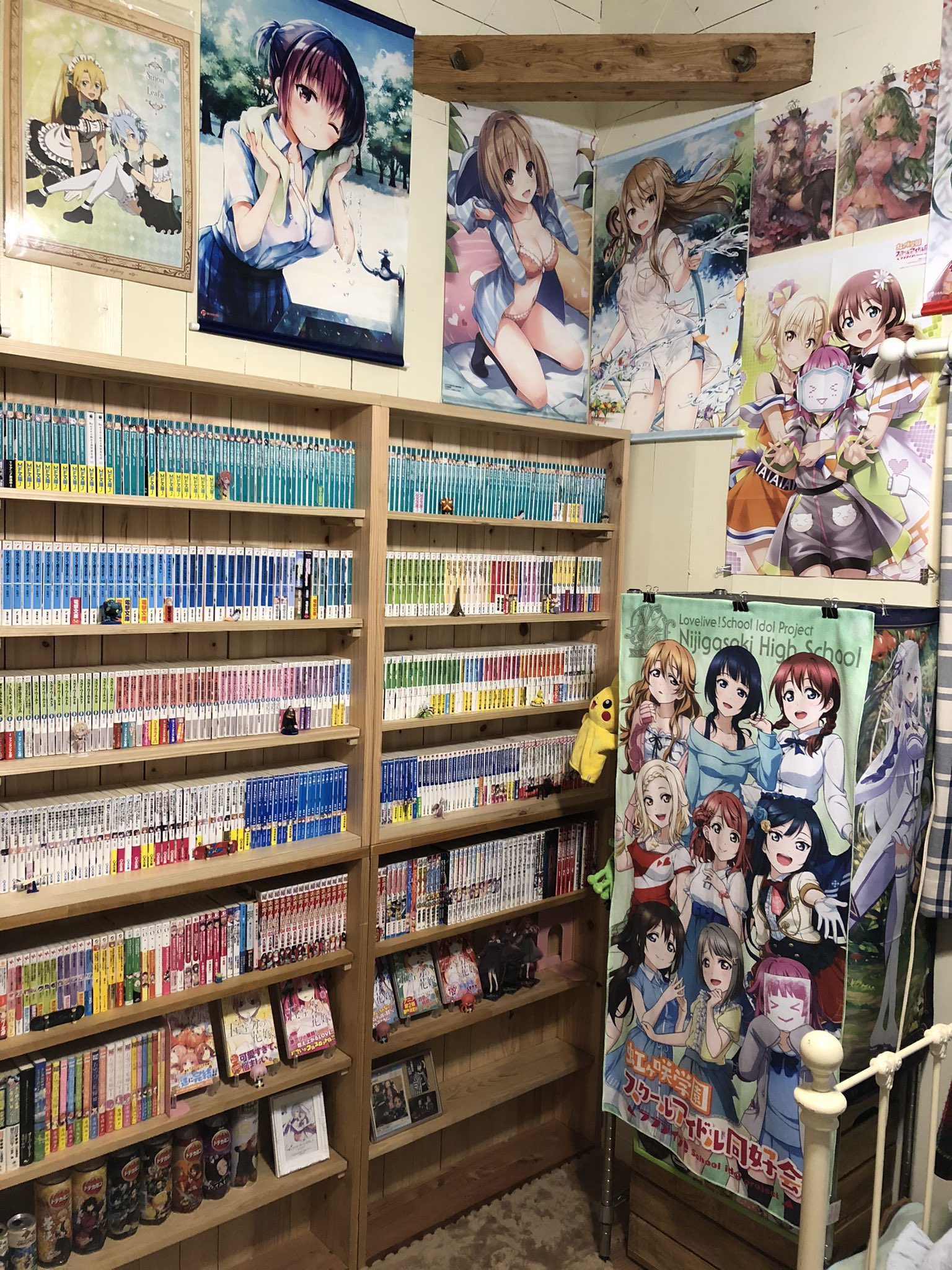 Mayo ゆらたみ オタ部屋第３段 少し壁紙をスッキリさせてギスギスした感じをなくしました どうかくんひろさん 評価の程をお願い致します オタ部屋ぶらり旅第4回 オタク部屋 アニオタ T Co Hrh9ex92sk Twitter