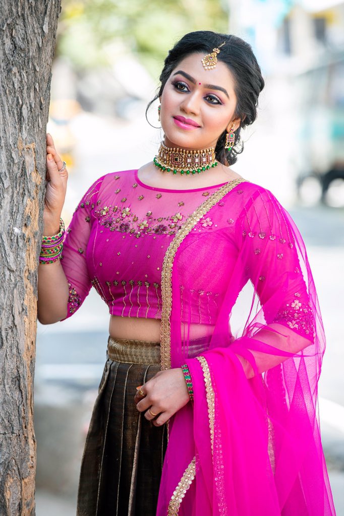 karkphotography's tweet photo. Shoot with @GayathriYuvraaj 

#gayathriyuvraaj #vijaytelevision #karkphotography #karthipalaniappan #outdoorshoot #designershoot https://t.co/PhrxDoAyJC