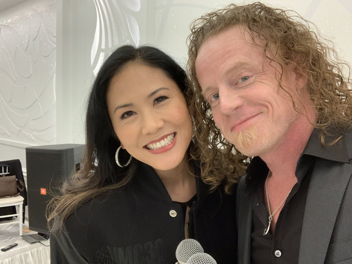 Chasen_Hampton's tweet photo. Wising special “Birthday Magic” to my beautiful sis @DeedeeMagnoHall . What an incredible journey we have been on. 💫 Always & Forever ❤️
#HappyBirthday #TheParty #Chasenlife #AlwaysInTheClub #MMC89 #stevenuniverse #disneylegends #DeedeeMagnoHall #MickeyMouseClub https://t.co/zhFq5Ivd87