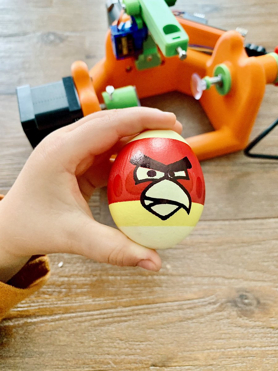 eprev's tweet image. Brining easter eggs decoration on the next level!