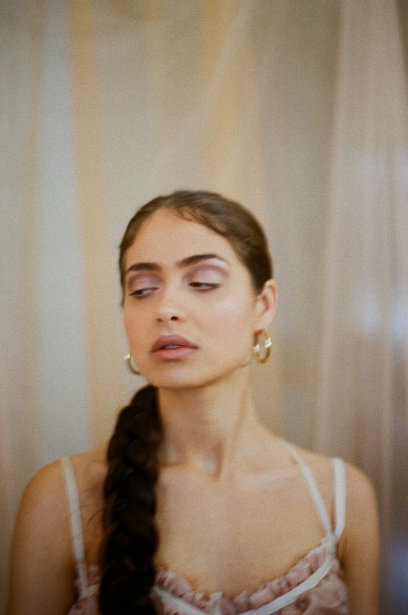 NoctisMag's tweet photo. #NewMusicFriday 24-year-old Amsterdam-based singer/songwriter Noha Saré unveils ‘Lost’ taken from her forthcoming EP, with a soulful vocal delivery and immaculate choreography. https://t.co/Q7RTCw7y85

Words: @carolinakrampl https://t.co/7yw10JiAla