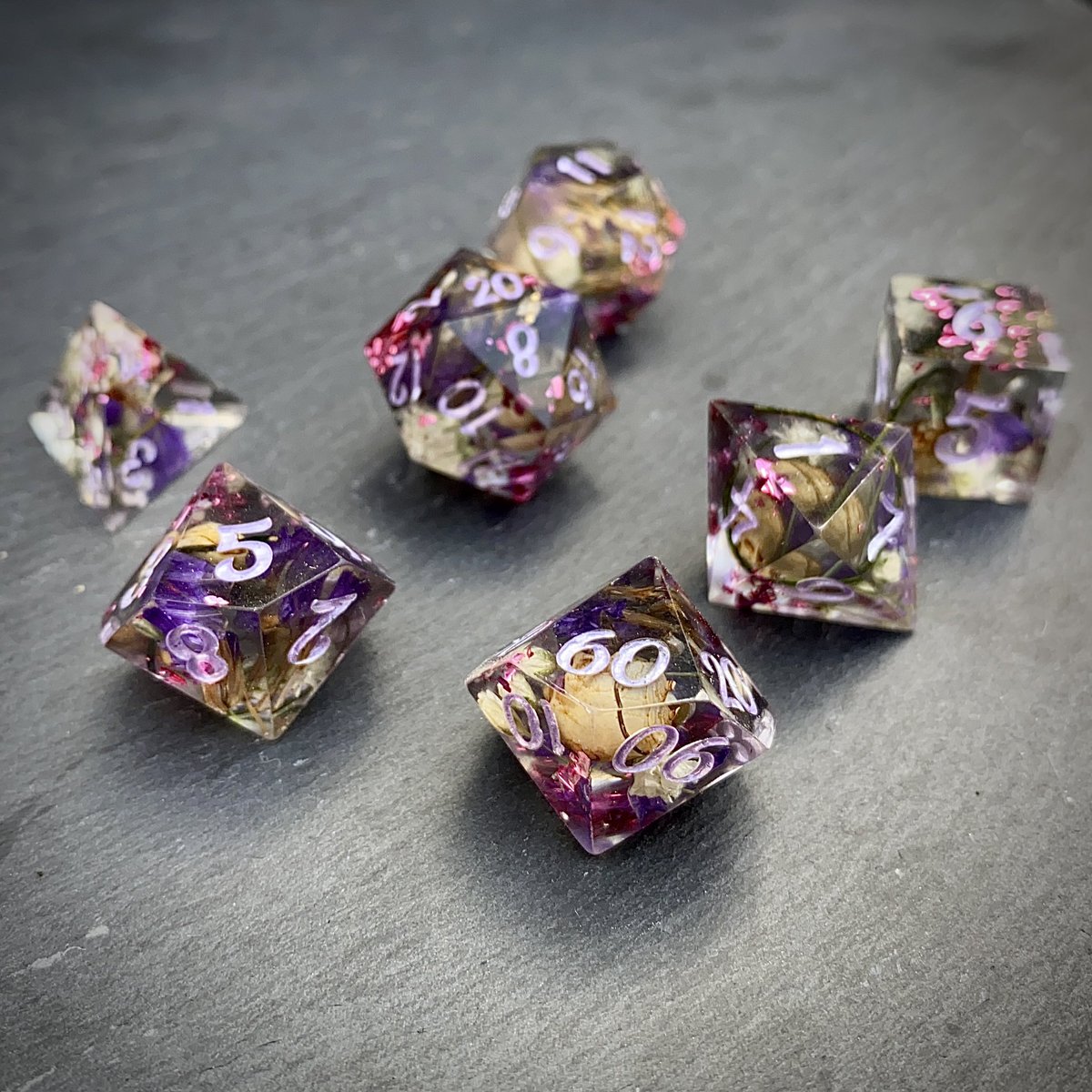 ThornlessRoseUK's tweet photo. Star Crossed 
Not every love story ends in happily ever after, some are much more tragic...
***
#handmadedice https://t.co/6tDZDcqjkj