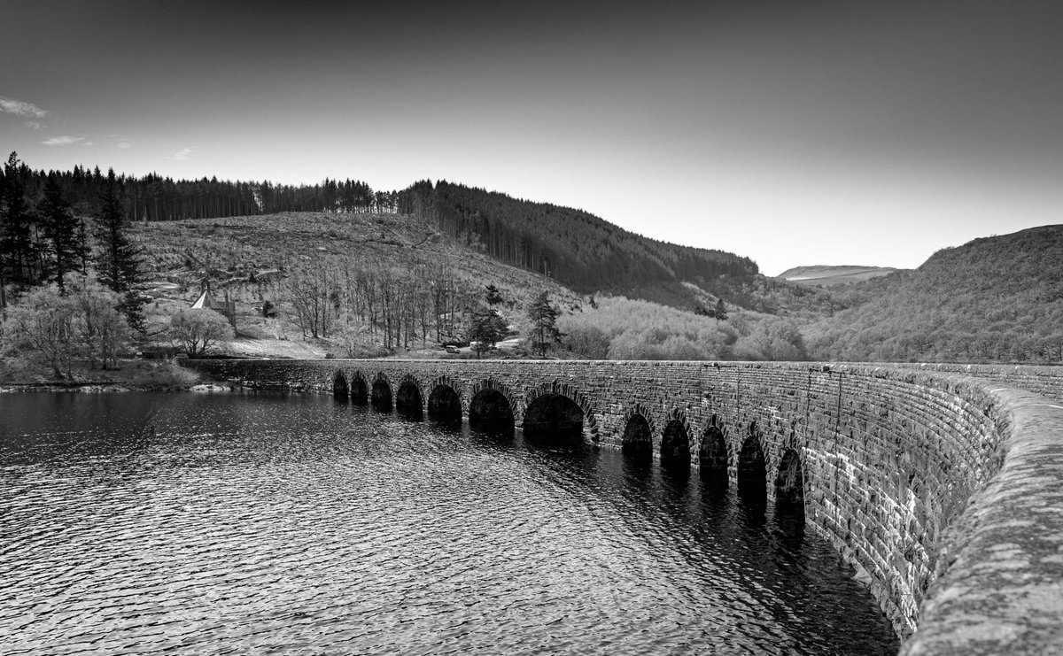 Szalix's tweet photo. @mikesaltsman194 @benbo Reservoir in the Elan Valley https://t.co/TNbvWnhwii