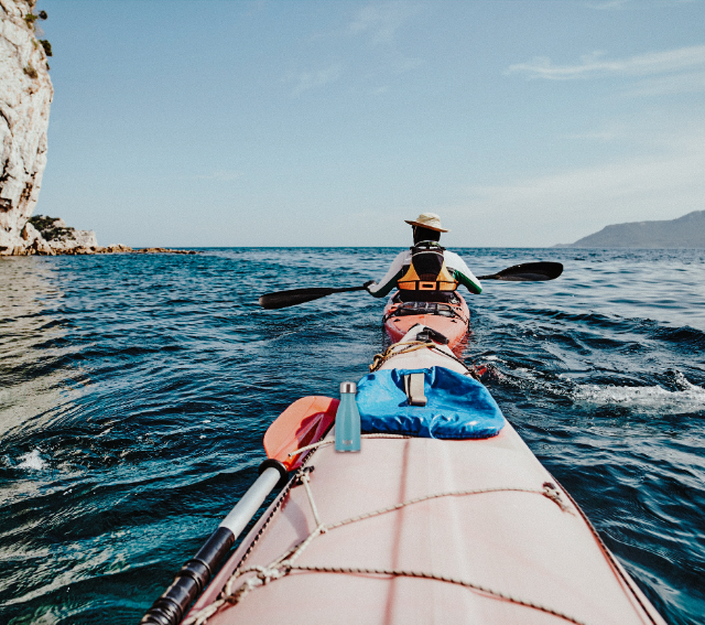 hydration_natn's tweet photo. Being outdoors in the sun enjoying activities can be dehydrating. To avoid that, always keep your water bottle close to you, no matter what you are doing! 💧
Click the link to start buying and Get Up To 20% OFF + FREE SHIPPING! https://t.co/hOAbRQyIFZ https://t.co/qsl1qnhcN0