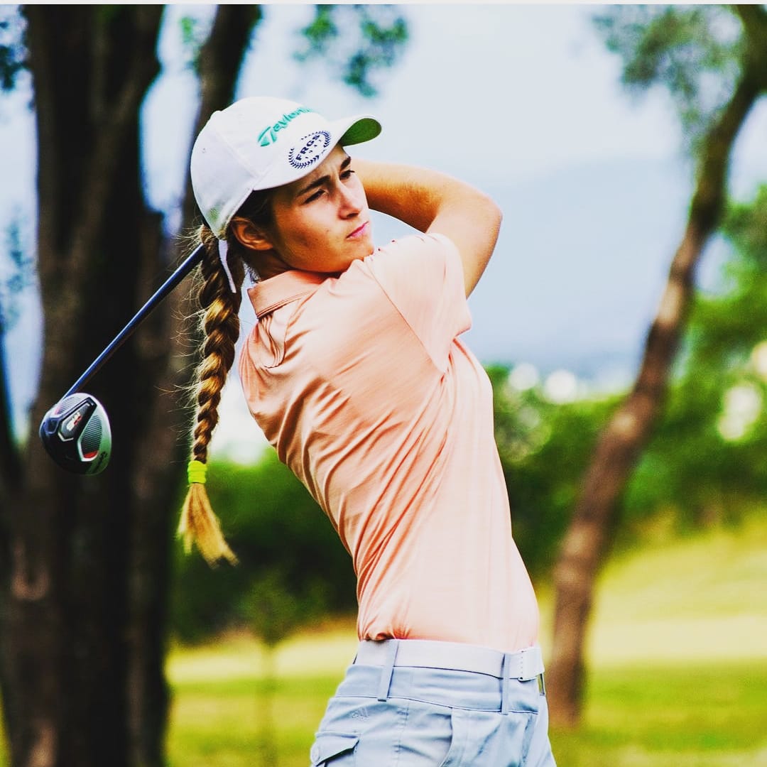 @maria_cabanillass lidera el abierto del centro de damas que se esta jugando en Cordoba Golf