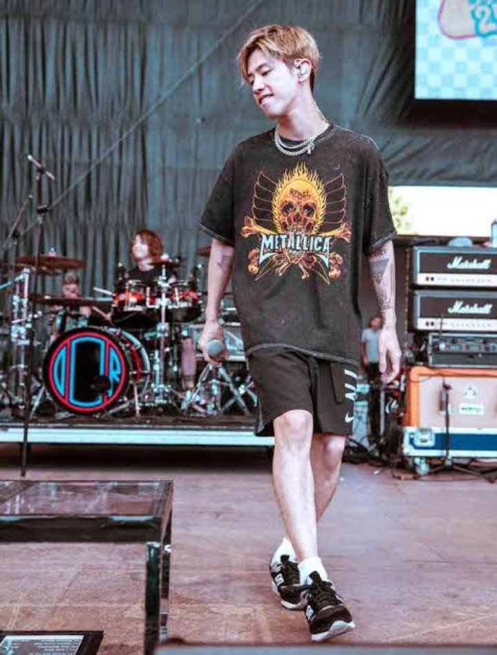 ชุดน้องจิ๋วสั่งตัดกับคุณปาล์ม 
 FB : parmmy natchadanan 
อยากได้ชุดแบบใหน สเกลใหนคุณปาล์มเนรมิตให้ได้ งานดี แม่ค้าใจดี ไม่เหวี่ยงไม่วีน ราคาน่ารัก แต่คิวยาวมาก กไก่ล้านตัวเพราะลค.เยอะ คนนึงก็สั่งเป็น10ๆตัวเลย ชุดนี้รอ 3 เดือน 555

หรือช่วงนี้ควรตัดเกงมวยเผื่อไว้ด้วยดีนะ😆