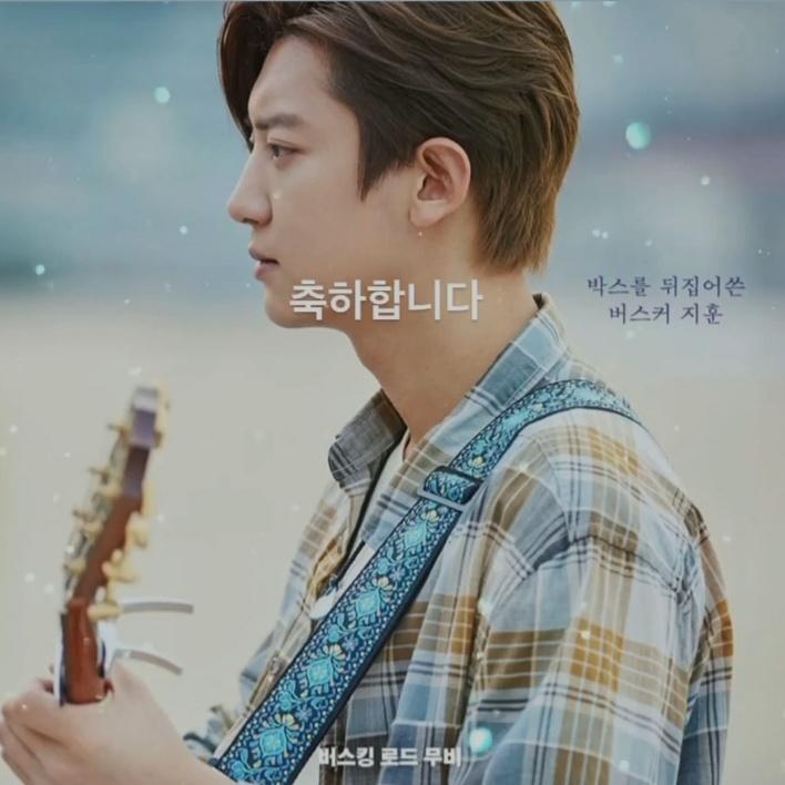 ham_sofi_id's tweet photo. #TheBox
Emg sih psona #CHANYEOL dsini gilak natural bnget. Mana lagunya enk2.
Utk segi story sngt dsygkan kurng bnyk nguras emosi.
Trbayar dgn jokes2 n prhtian2 kcil yg trslip. Plus dtmbah riuhnya para kaum hawa yang rahimny basah gegara ketamvanan Yeol.
EMEJING.
#ham_ https://t.co/9TspMJtsi8
