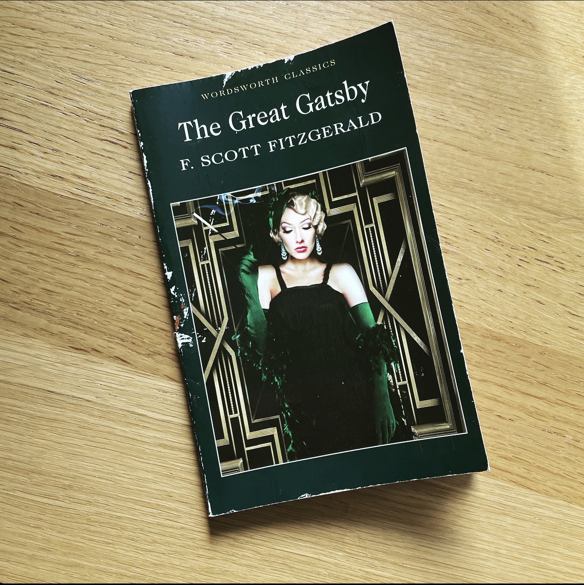ShaunSpedding89's tweet image. #BookEight

“The Great Gatsby” by F. Scott Fitzgerald

I was unsure if I would enjoy this one, now one of my favourites that I’ll pick up again. Big fan of how it was told through the narration of the Nick Carraway as well. 💔