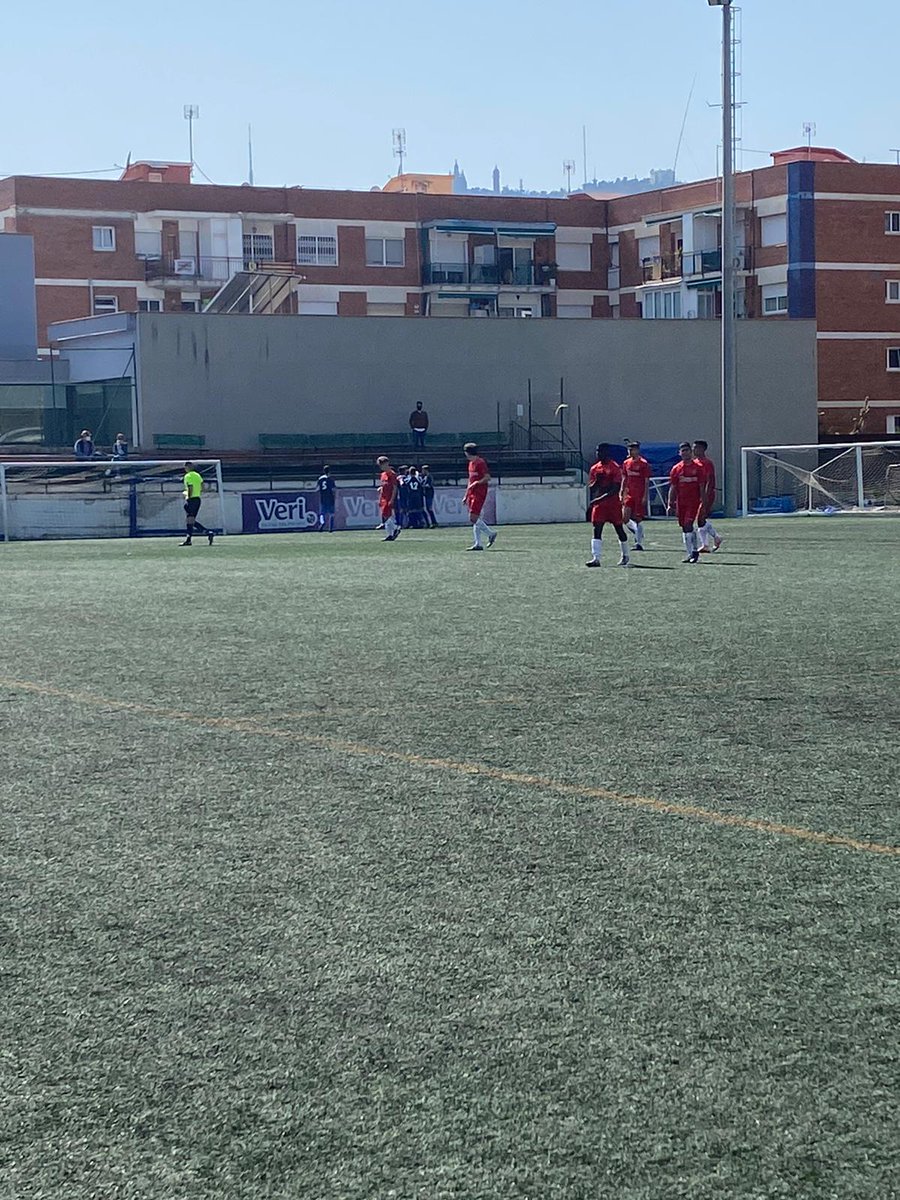 Final del partido!!! Victoria para los nuestros con un 1-3, frente a un grandisimo rival, con es la Damm! Hoy, las cosas salieron bien! Vamos a seguir luchando!!! +3 🔴⚪⚽️!!!