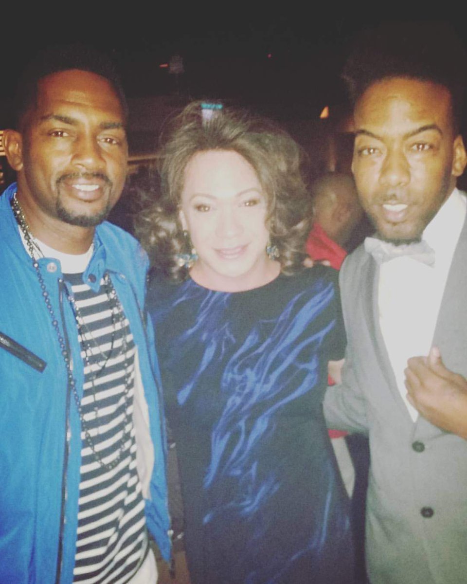 iamladyjaecelyn's tweet photo. Flashback Friday 

VIP with The Incomparable @BILLBELLAMY and Dallas' Own Celebrity The Comedian 

#TheLifeOfDallasUltimateSocialite #Dallas #DallasAfterDark #Lifestyle #Being_Jaecelyn_Merseberg #BillBellamy #FirstFriday #BecauseICan #MyFriendsAreBetterThanYours #BeFabNotBasic https://t.co/ZamkvwbvXy