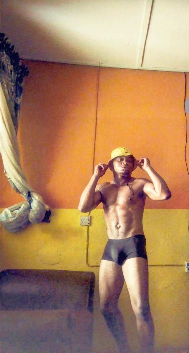 nelson_dera's tweet photo. About time... 
#body #bodybuilding 
#fitness #FitnessModel 
#follow #likeforlike #RETWEEETME 
#RetweeetPlease #lickitup 👅 https://t.co/4rdk4K1NY4