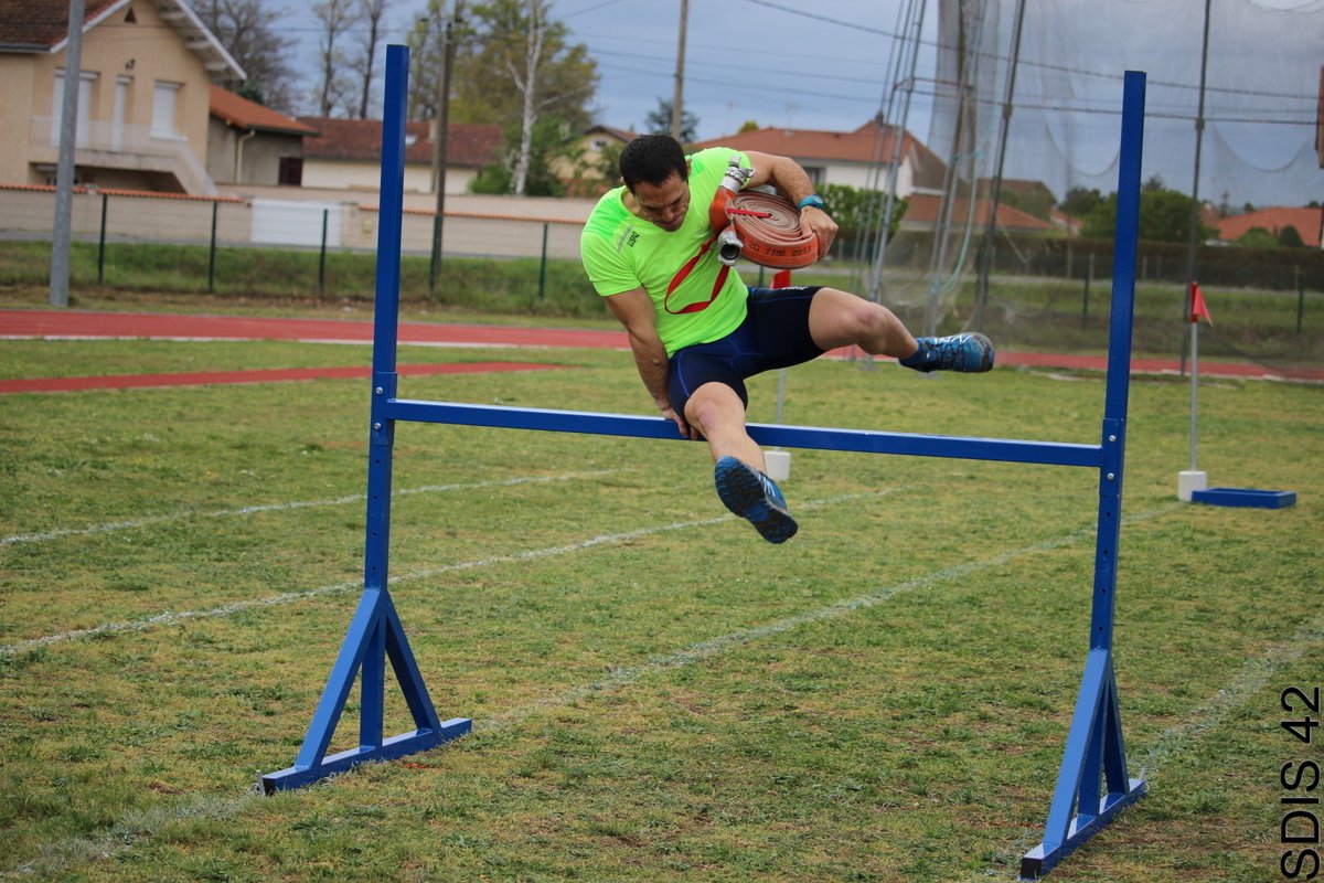 sdis42's tweet image. Aujourd'hui aurait dû avoir lieu notre annuel #challenge de la #qualité, le fameux parcours sportif des sapeurs-pompiers de la Loire 🏆🏃#PSSP
Bientôt, on se retrouvera ! 🤞#SDIS42