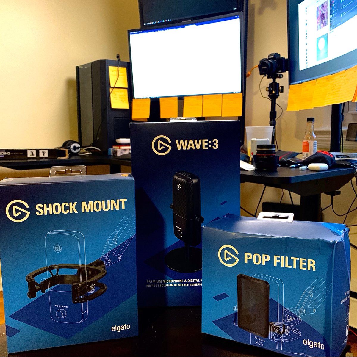 Sound upgraded. Had a great time learning from <a href="/RobotsWithSwag/">🅽 🅴 🆅 🇵🇷</a> while he set this up for me. BIG thanks to <a href="/elgato/">Elgato</a>. A top-quality product for streamers. #BringBackMindhunter