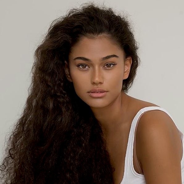 JewishBeauties's tweet photo. IG: daniellahalfon https://t.co/NuZB1kbV1V
