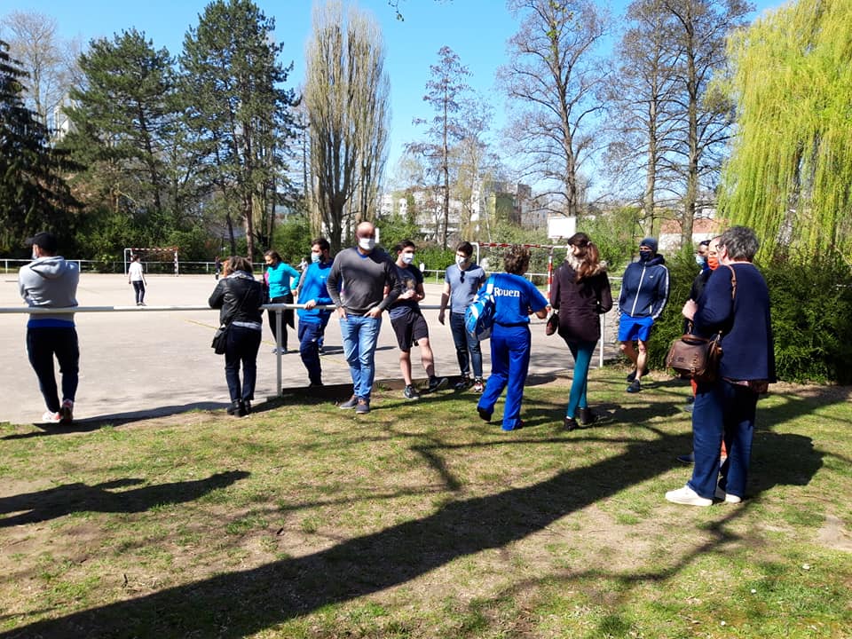 DavidCadinot's tweet photo. Aujourd'hui journée internationale de l'autisme. L'@ASPTT_Rouen  s'est mobilisée pour cette cause à travers une marche/course solidaire #TousEnBleu ". 
32 kms parcourus sous le beau soleil normand et beaucoup de joie pour tous.
#JeCoursPourSOSAutisme #aspttenbleu https://t.co/NvBf0UjqQd