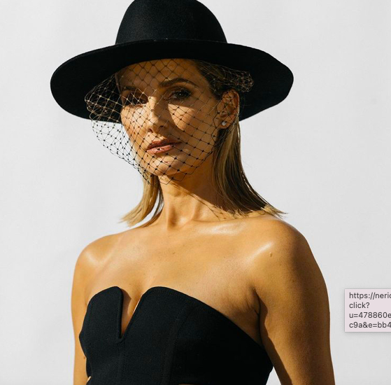 ForteandIvy's tweet photo. If you're in Oz this Easter, go along to the Hotel Intercontinental Double Bay where celebrity milliner (and best friend), showcasing her ready to wear hats and couture headwear.  Nerida is one of Australia's top milliners &amp; is official milliner of the Australian Jockey Club. https://t.co/xDCUHopl8x