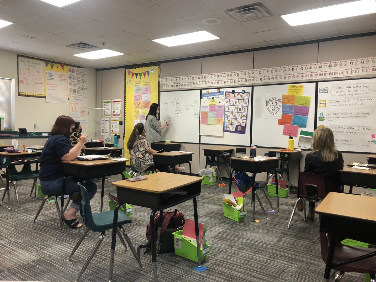 HollowayLearns's tweet photo. A big thank you to @danifryIC and our amazing Smith couches who help learn more to achieve more! #SmithLearns #Mathematicians #FISDLearns @RachelLeForce @TechieQueen303 @mrs_frisby #FirstGradeRocks https://t.co/q7fYVaDXof