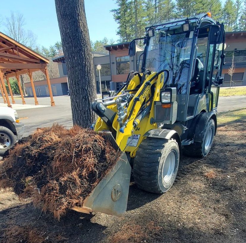 SPACsaratoga's tweet photo. Jeff is getting the grounds ready! 🚜 Stay tuned for a few announcements... coming soon! #SPACisBACK https://t.co/DMrJbQPj9e
