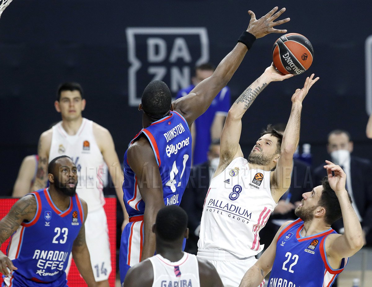 AsFoto_Orihuela's tweet photo. Repaso histórico 📷 #EuroLeague #RMBaloncesto
・
・
・
#RealMadrid #RMLiga #HalaMadrid #RMFans #RealMadridBasket #WiZinkCenter #BenimYerimBurası #InstaBasket #sports #basket #basketball #baloncesto #pallacanestro #баскетбол #籃球 #농구 #Basquete #Canon #DiarioAS #NoTodoEsFútbol https://t.co/2OI95Rb0MJ