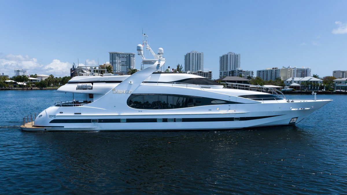 kehoeyachts's tweet photo. "Aurthur's Way"
118' Millenium M/Y 2003
https://t.co/FpDF7n2fbL https://t.co/qz6cBVaRCV