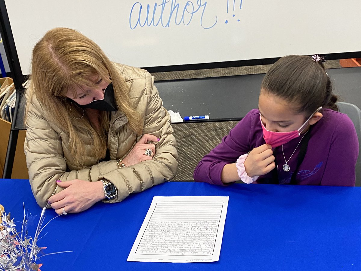 JenniferBaek3's tweet image. Love celebrating our Award Winning 4th grade Authors at Millsap!❤️#Team4th #ItsWhatMustangsDo
@SuesanNick @mrspuffertx @MsFGalvan1 @cyfairMillsap @CFISD_ELAR2_5