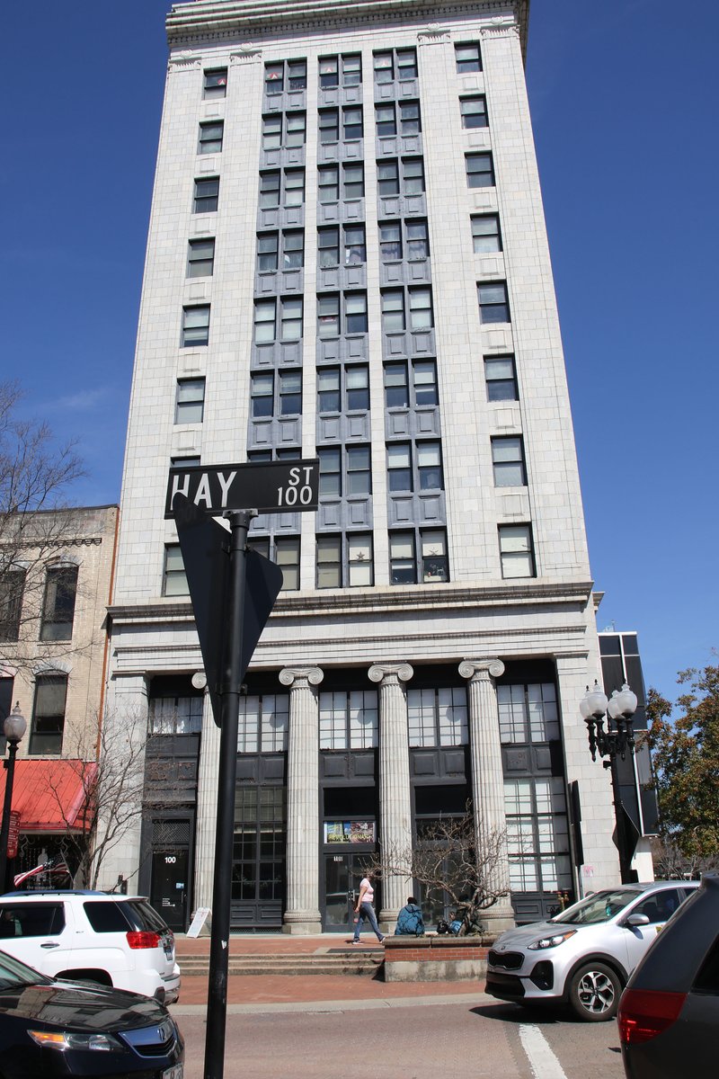 Hay St. The perfect place to work, shop, play. Come join the downtown community and bring your work to Revolutionary Coworking. The place for students, telecommuters, entrepreneurs, and all those doing non-traditional work.
#RevCo #telecommute