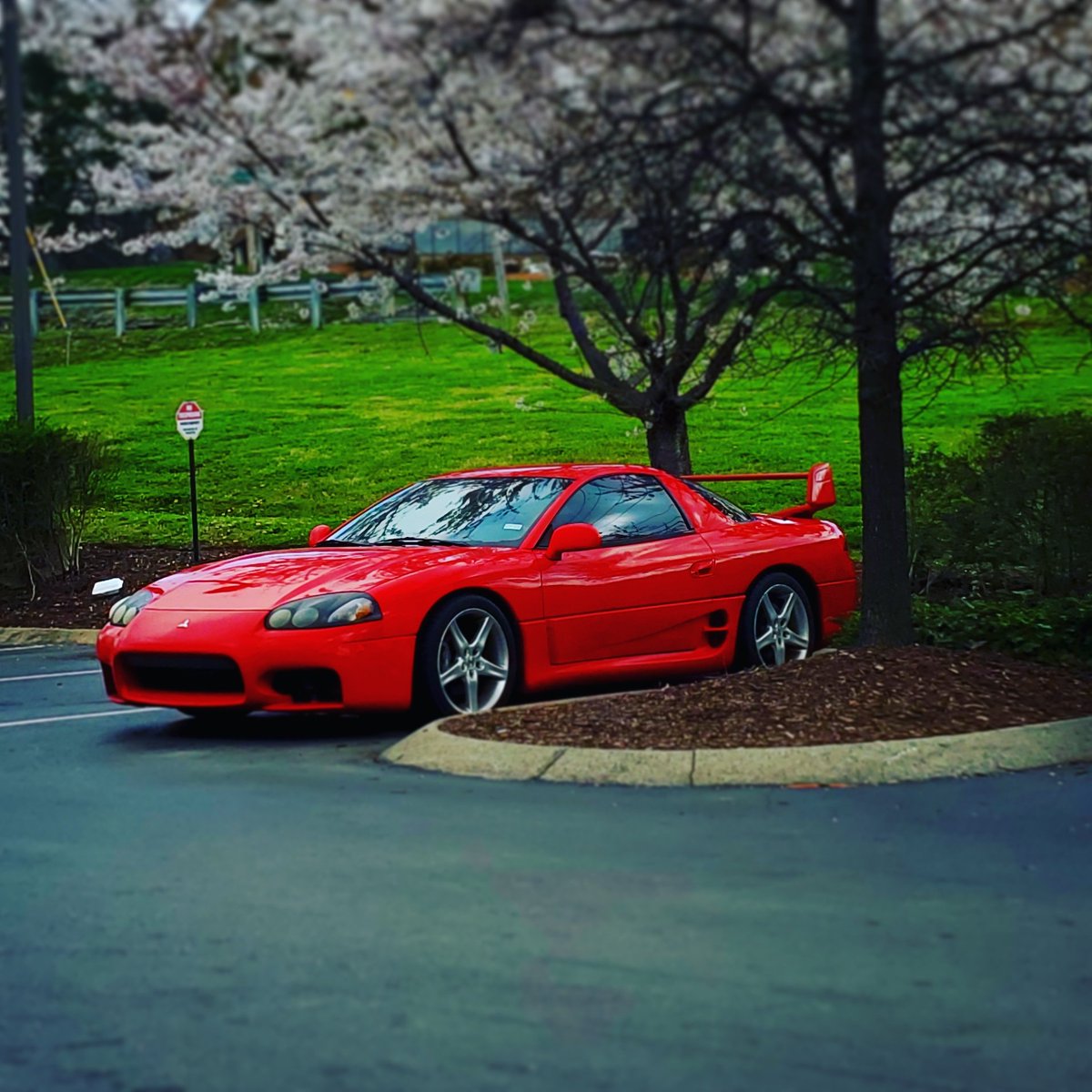 illusiveinu's tweet photo. Welcoming a new car to the fleet. 

#3000gt #3000gtvr4 #twinturbo #projectcar #jdm 

Follow me on Instagram https://t.co/OnAjbc3YUT https://t.co/PYAag0VtLp