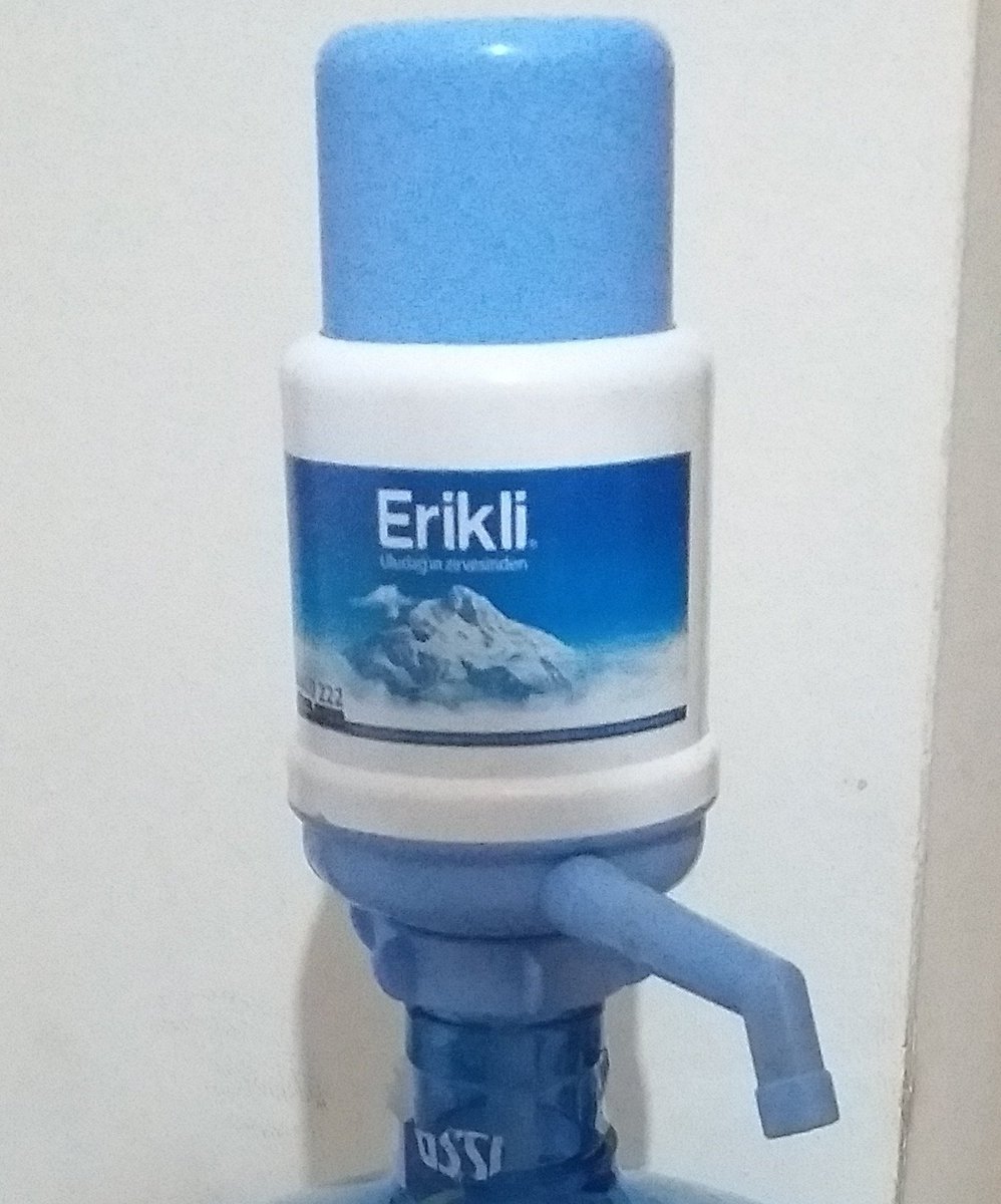 vicuvicuf's tweet photo. damacana basliklari ck komik semazenlere benziular https://t.co/wUC4NzM18B