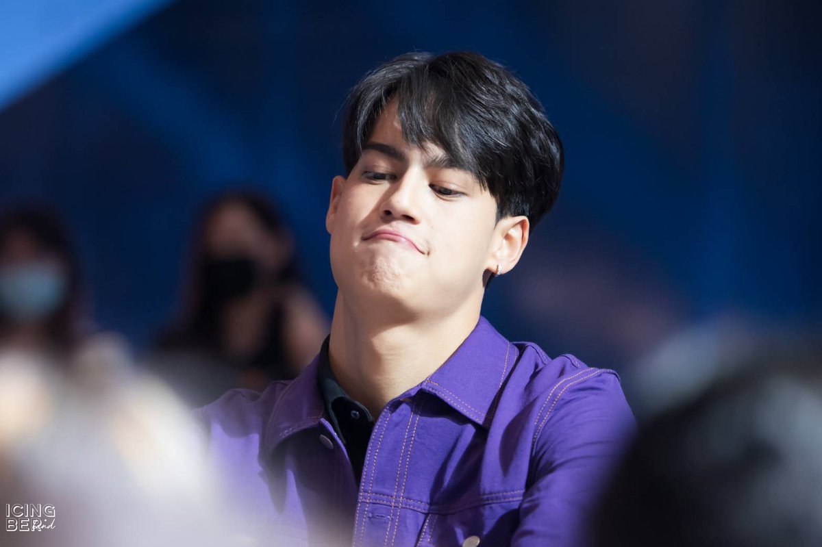 icingberland's tweet photo. หมั่นเข้วววววว อยากบีบแก้มน้อนนนน🥰

#LetsSCBxPARIS
#LetsSCB
#IcePariss #nadaoartist https://t.co/fSpXUOaRyo