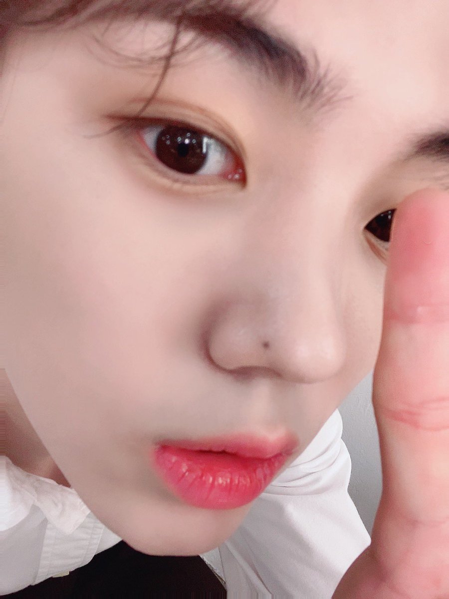 luvpttpsn's tweet photo. @CRAVITY_twt Tradโก๏ธ Una selca con Wonjin hyungnim,,,,๐Mi cabello estaba muy largo...OMG #Seongmin #WonjinieHyung #Myeonrang(Mentaiko) #SuperStarStarship #์ฑ๋ฏผ #์์ง์ดํ #๋ช
๋ #17 #์ํผ์คํ์คํ์ฝ https://t.co/VHAe4GLSF3