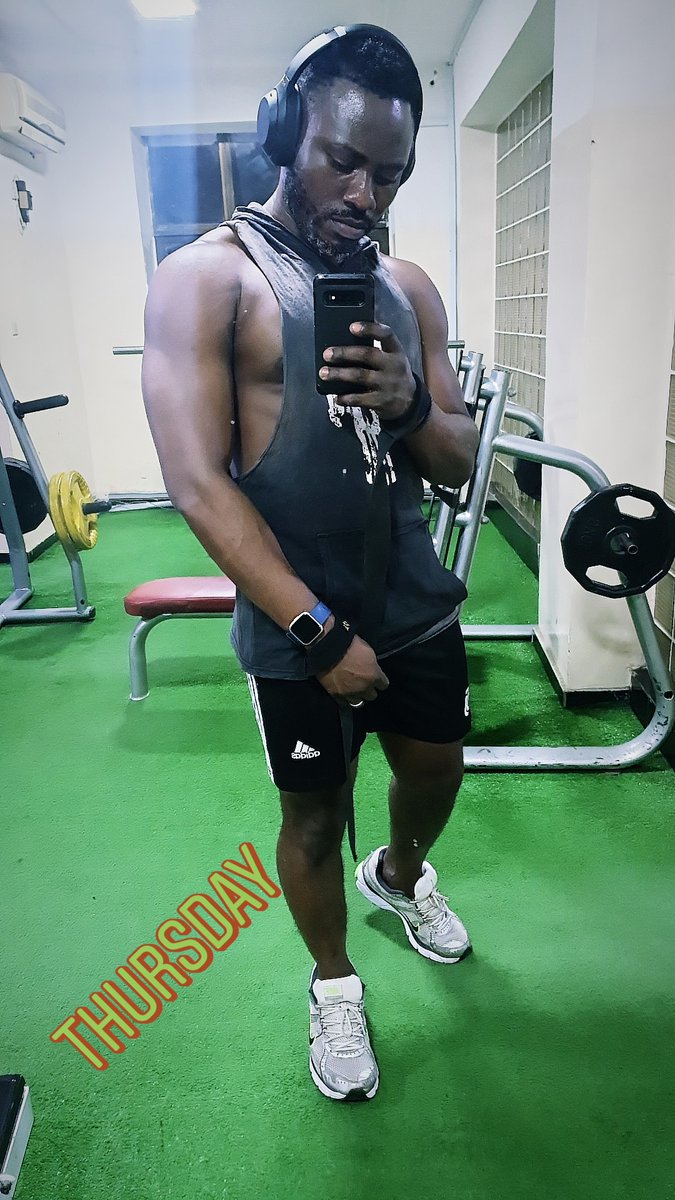 IG @teefeeks tweet media