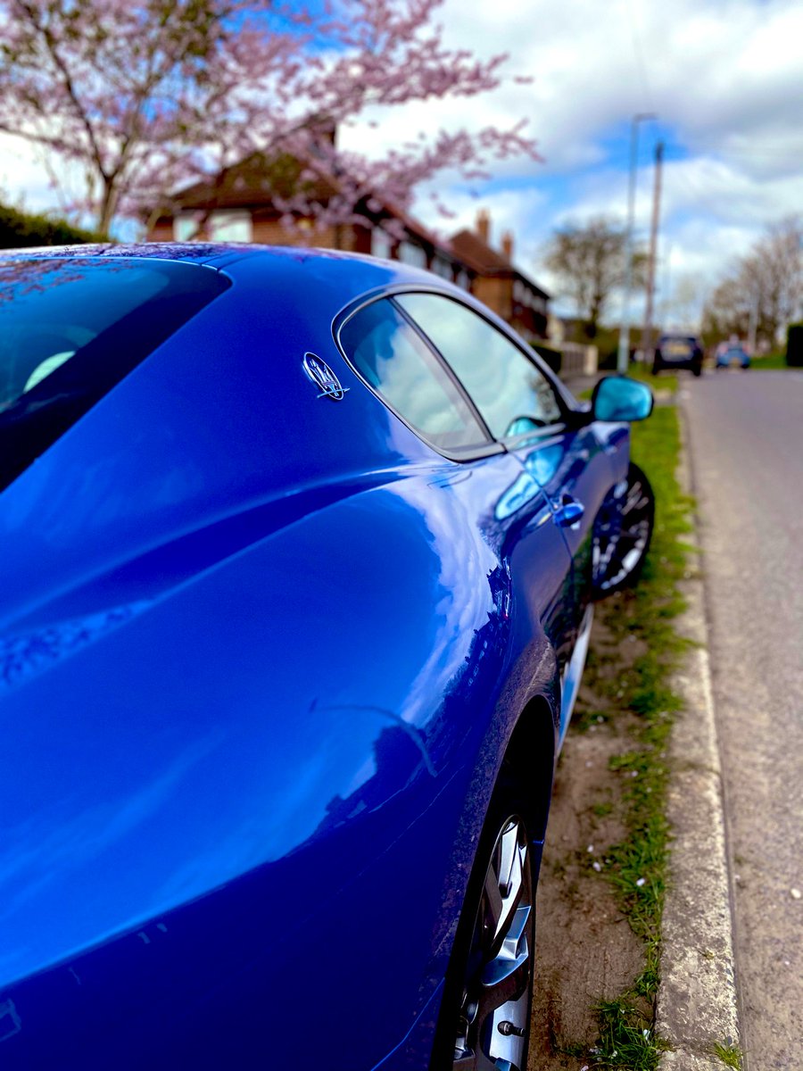 aaslam's tweet photo. Once upon a time the Easter long weekend was a chance to spend 4 days cleaning my car. Nowadays I’m lucky if I get 40 minutes to myself 🤣 #WeekendMubarak #ItsStillNotProperlyClean #LotsMoreToDo https://t.co/kbAvajMOCL