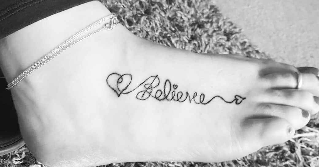 TheCatsTats's tweet photo. Healing well and will soon have another line added underneath, I must be doing something right π
#tattoo #tattoos #tattooideas #tattooartist #tattooedgirls #tattoofeminina #tattoosleeve #tattooist #inkart #inking #inkdrawing #inkart #inkingart #inked #inkrush #inkonskytattoo https://t.co/yEcQKLBY52