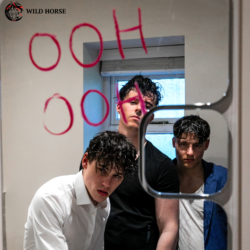 Only_rock_radio's tweet photo. Listen now THE OOH OOH SONG - Wild Horse @wildhorserockuk on https://t.co/SbiRsIO6hm https://t.co/4xqTk8blf2