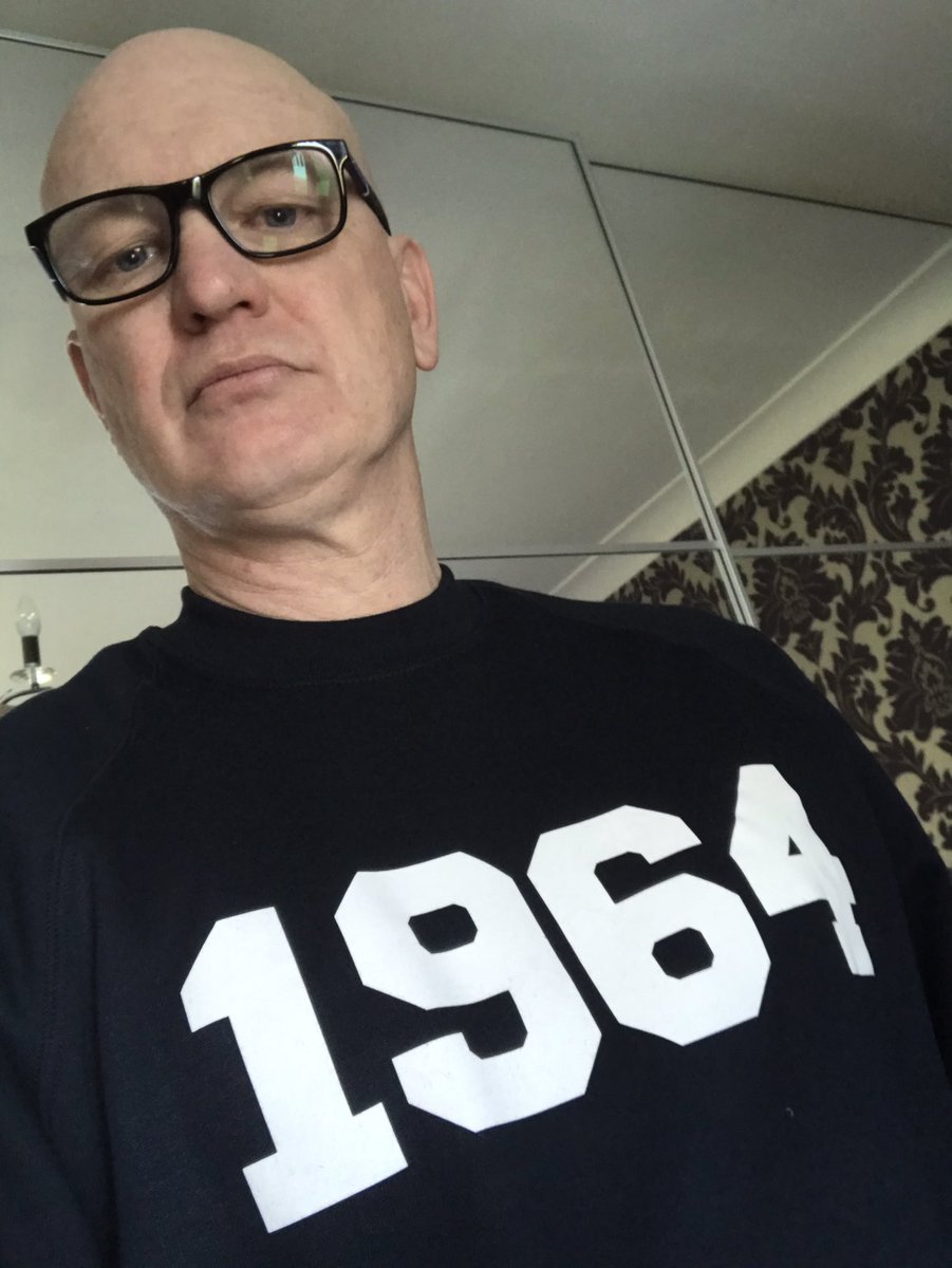 aky1970's tweet photo. @BsSoulful loving my new sweatshirt! https://t.co/GwPHJP4fCG