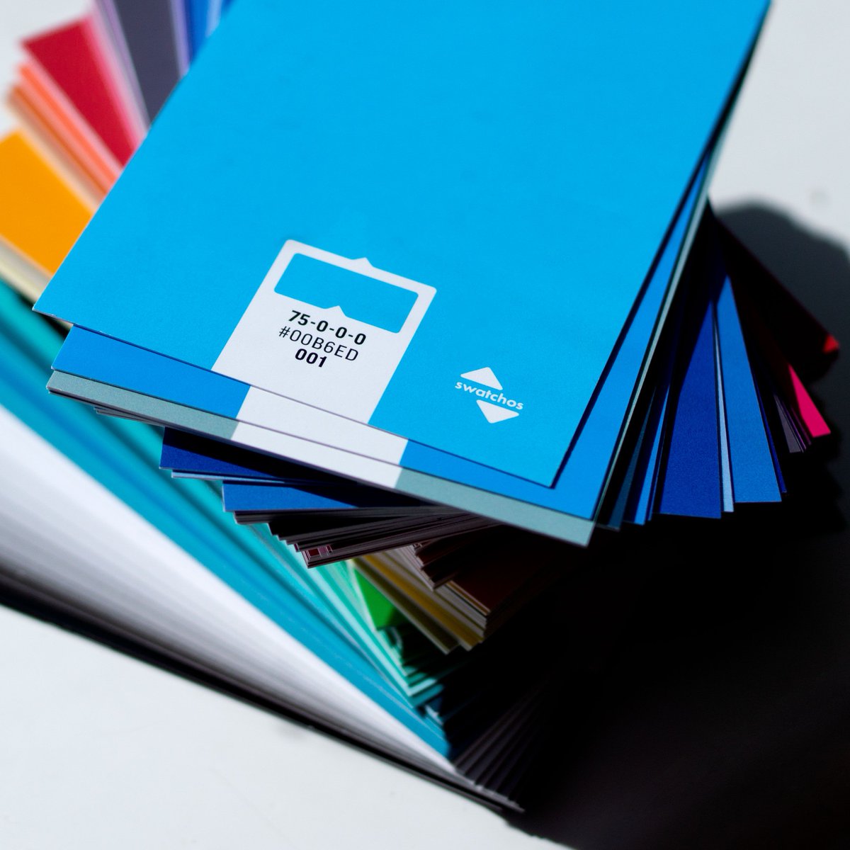 Last Chance To Pre-Order Swatchos! The Swatchos are getting closer to shipping which is great news. We're expecting to ship around the middle of April. But that does mean if you want to get a discount then now is the time to do it. buff.ly/3bTCfq1 #swatchos #cmyk #rgb