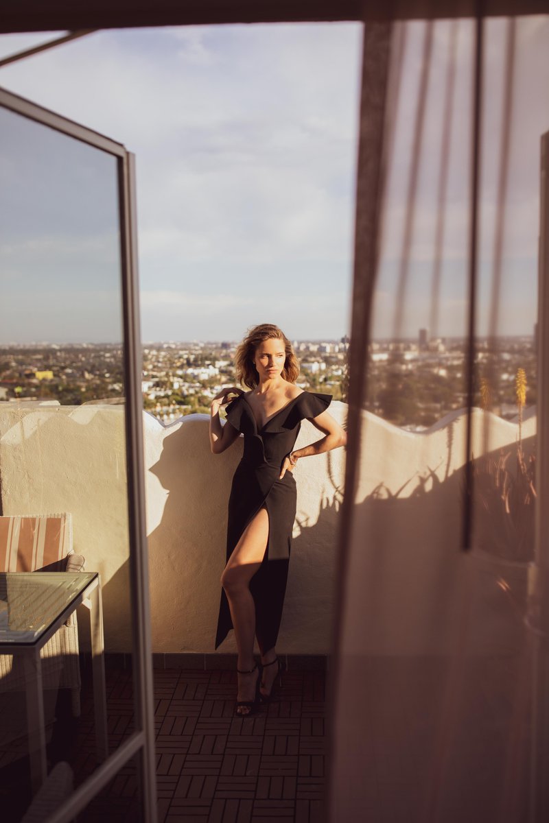 Bombshell beauty. <a href="/DiannaAgron/">Dianna Agron</a> wore the #odlrprefall2021 ruffled crepe dress for last night's premiere of <a href="/shivababymovie/">Anna</a>.

Photographed by <a href="/globaliza/">estoy en venta</a>