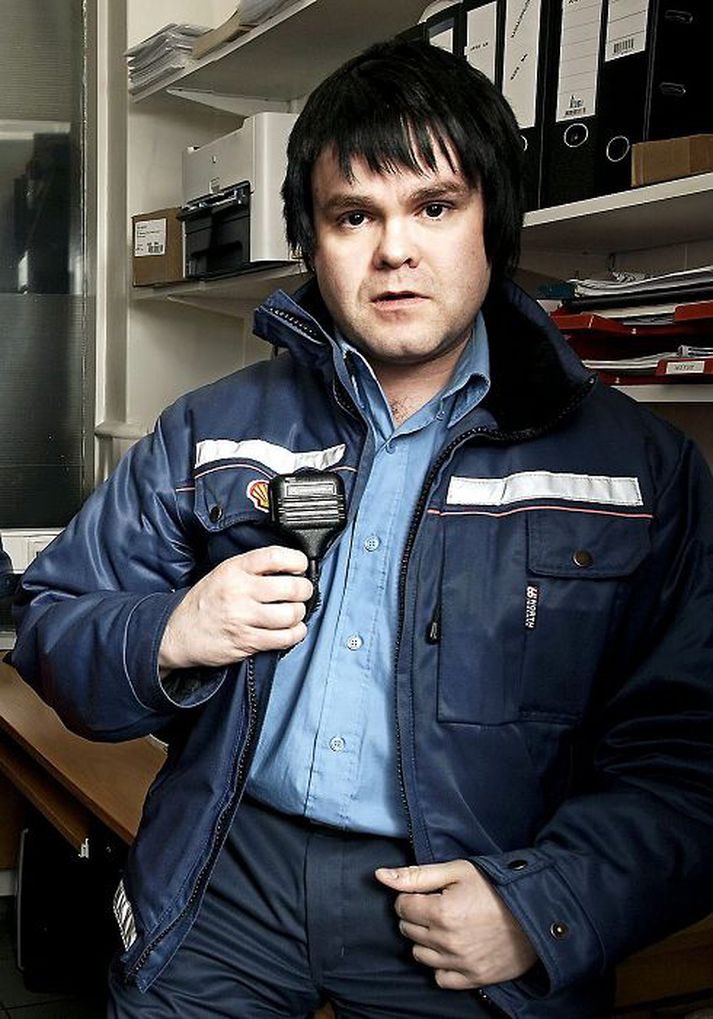 Bíddu ertu að segja mér að ég fái frítt húsnæði, frítt fæði og fæ borgað fyrir að vera hérna. JÁ SÆLL hótel paradís bara rétt fyrir utan hörpuna <a href="/Fosshotel/">Fosshotel - Iceland</a>