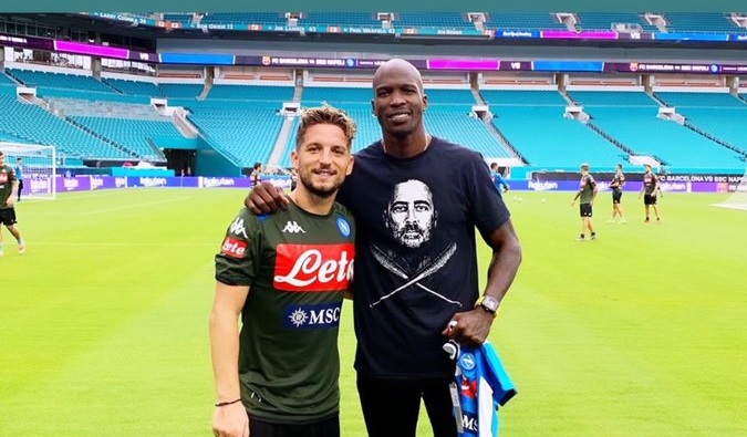 Joe_Fischetti5's tweet photo. I'm starting a petition

Retweet this if you want @sscnapoli @en_sscnapoli to make @ochocinco our North American Brand Ambassador! https://t.co/bkErxh6DGO